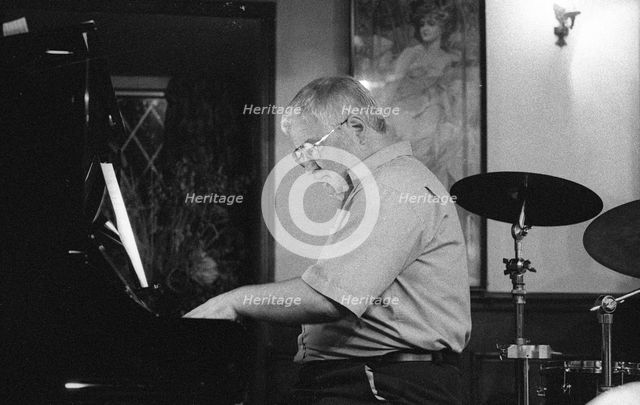 John Horler,  B.B. Watermill Jazz Club, Dorking, Surrey, Oct 2000. Creator: Brian O'Connor.