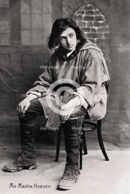John Martin-Harvey (1863-1944), English actor, early 20th century.Artist: London Stereoscopic & Photographic Co