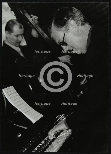John Pearce and John Day playing at The Fairway, Welwyn Garden City, Hertfordshire, 2003. Artist: Denis Williams