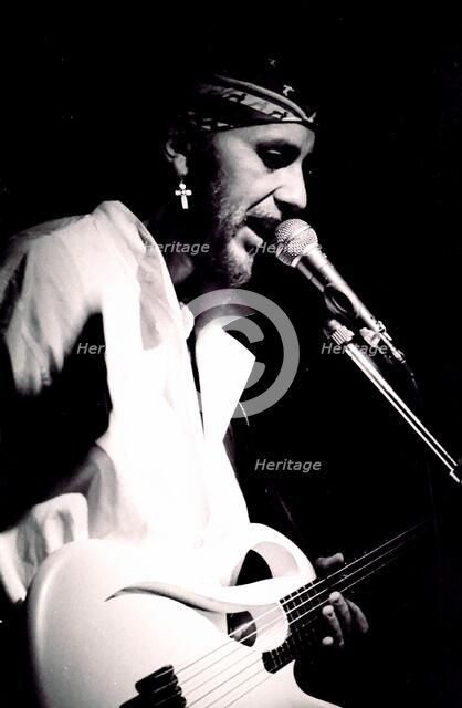 Jose Neto, Ronnie Scott's, London, 1994. Artist: Brian O'Connor