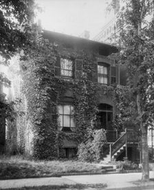 Joseph Coerten Hornblower House, 1402 M St., Washington, D.C., between 1890 and 1950. Creator: Frances Benjamin Johnston