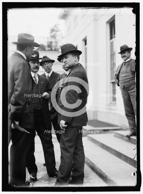 Joseph Tumulty and group at White House, Washington, D.C., between 1913 and 1917. Creator: Harris & Ewing.