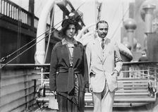 Jay Gould & wife, between c1910 and c1915. Creator: Bain News Service