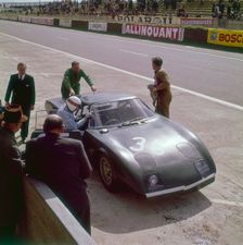 Jackie Stewart getting into a Rover BRM turbine, Le Mans, France, 1965