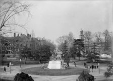 Jackson, Andrew. Monument in Lafayette Park, 1913. Creator: Harris & Ewing