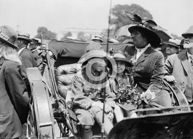 Jacob 'General' Coxey, Members of His Family, 1914. Creator: Harris & Ewing.