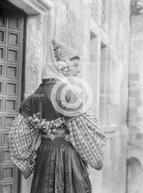 Jacobi, Mme., portrait photograph, 1929 Creator: Arnold Genthe.