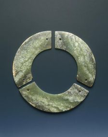 Jade bi-disc made up of three segments, Shang dynasty, Anyang phase, China, c12th-9th century BC