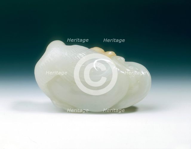 Jade bird with lingzhi, bulb and prunus, early Qing dynasty, China, 1662-1722. Creator: Unknown.