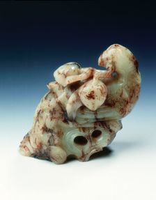 Jade bird with peach on rock, late Ming dynasty, China, 1550-1644. Creator: Unknown