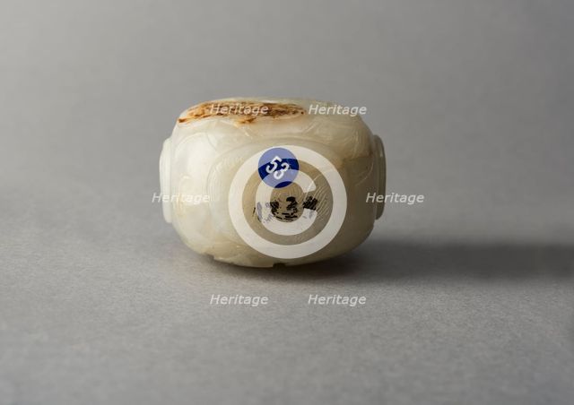 Jade snuff bottle, China, Qing dynasty, 1644-1911. Creator: Unknown.