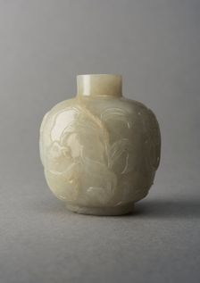Jade snuff bottle, China, Qing dynasty, 1644-1911. Creator: Unknown