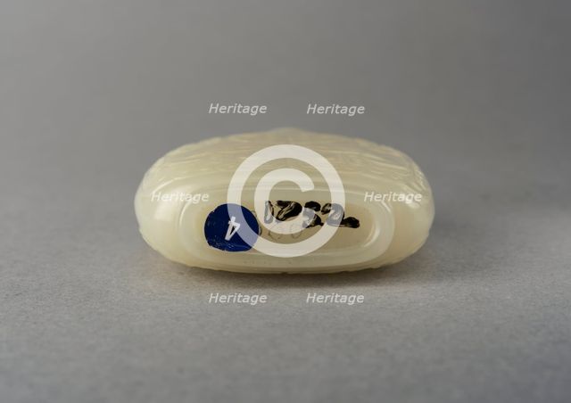 Jade snuff bottle , China, Qing dynasty, 1644-1911. Creator: Unknown.