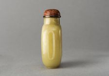 Jade snuff bottle, China, Qing dynasty, 1644-1911. Creator: Unknown