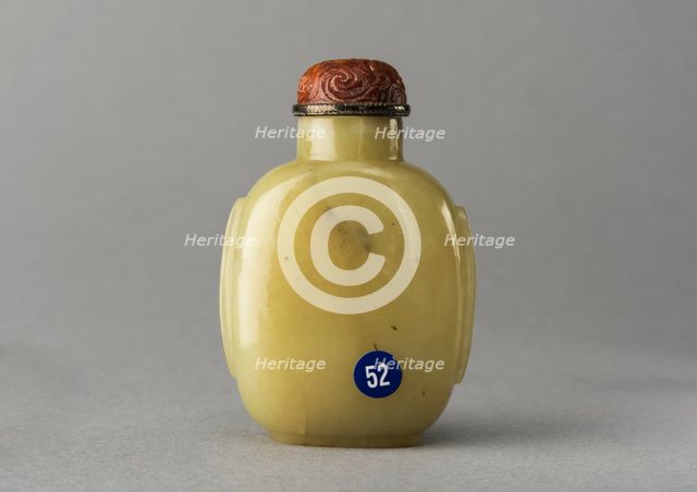 Jade snuff bottle, China, Qing dynasty, 1644-1911. Creator: Unknown.