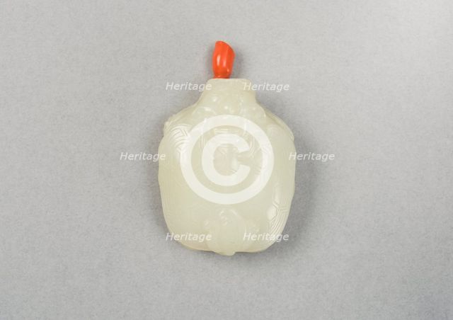 Jade snuff bottle in a turtle form, China, Qing dynasty, 1644-1911. Creator: Unknown.