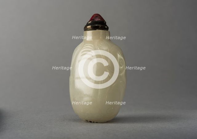 Jade snuff bottle in an animal form, China, Qing dynasty, 1644-1911. Creator: Unknown.