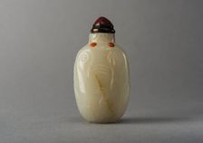 Jade snuff bottle in an animal form, China, Qing dynasty, 1644-1911. Creator: Unknown