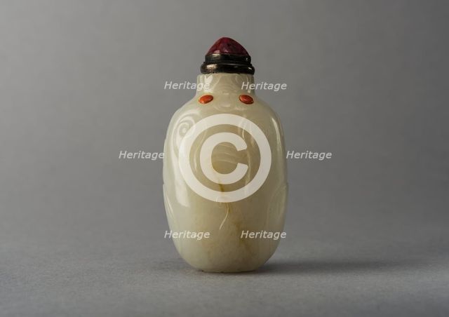 Jade snuff bottle in an animal form, China, Qing dynasty, 1644-1911. Creator: Unknown.