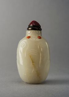 Jade snuff bottle in an animal form, China, Qing dynasty, 1644-1911. Creator: Unknown