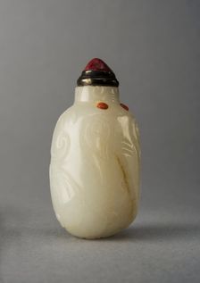 Jade snuff bottle in an animal form, China, Qing dynasty, 1644-1911. Creator: Unknown