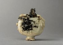 Jade snuff bottle in the form of a pomegranate, China, Qing dynasty, 1644-1911. Creator: Unknown