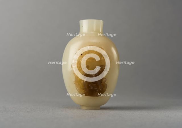 Jade snuff bottle with raised carving of animals, China, Qing dynasty, 1644-1911. Creator: Unknown.