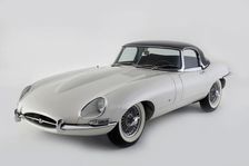 Jaguar E type 1961. Artist: Simon Clay