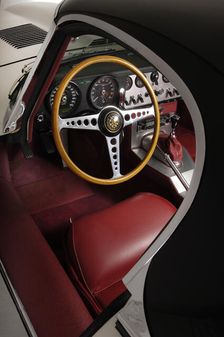 Jaguar E type 1961. Artist: Simon Clay