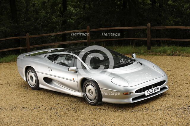Jaguar XJ220R 1993. Artist: Simon Clay.