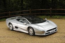 Jaguar XJ220R 1993. Artist: Simon Clay