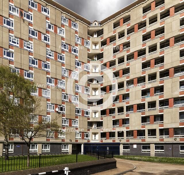 James Hammett House, Dorset Estate, Diss Street, Bethnal Green, Tower Hamlets, London, 2013. Artist: James O Davies.
