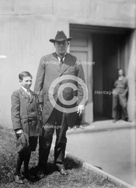 James, Ollie M., Rep. from Kentucky, 1903-1913; Senator, 1913-1918 with Douglas E. Seeley..., 1913. Creator: Harris & Ewing.