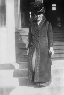 Jane Addams leaves Mercy Hospital, 1912. Creator: Bain News Service