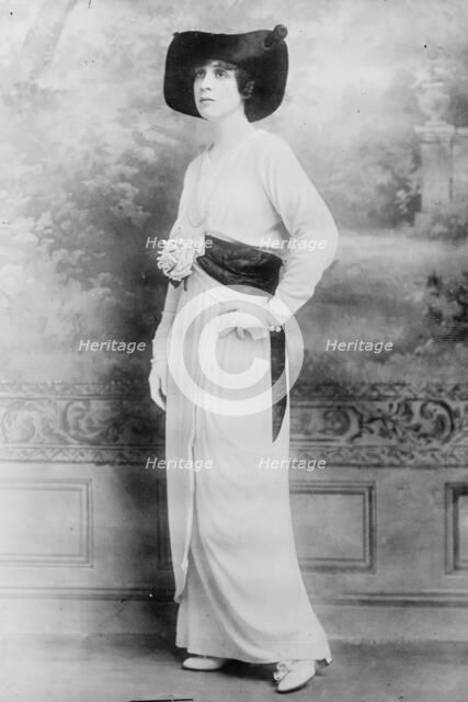 Jane Cowl, 1913. Creator: Bain News Service.