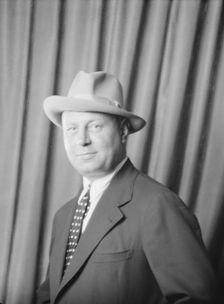 Jannings, Emil, Mr., portrait photograph, 1927 Creator: Arnold Genthe