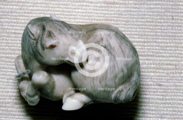 Japanese Netsuke Horse Artist: Unknown.