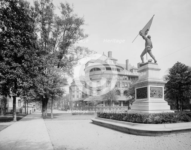 Jasper Monument and the De Soto Hotel, Savannah, Ga., c.between 1910 and 1920. Creator: Unknown.