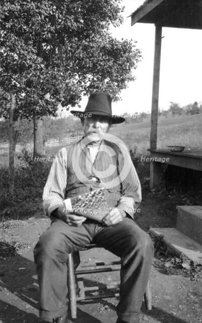 Jasper Robertson, Burnsville, Yancey County, North Carolina, USA, 1916-1918.  Artist: Cecil Sharp