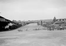JCC International Trophy, Brooklands, 7 May 1938. Artist: Bill Brunell