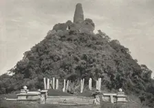 Jetawanarama Dagoba, die jungste der drei grossen Dagobas von Anurdhapura (Ende des 3. Jahrh. n. Ch