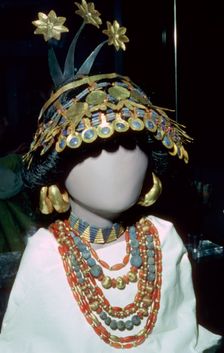 Jewellery from the Royal Cemetery at Ur, Sumeria, Ancient Iraq, Early Dynastic III, about 2600 BC