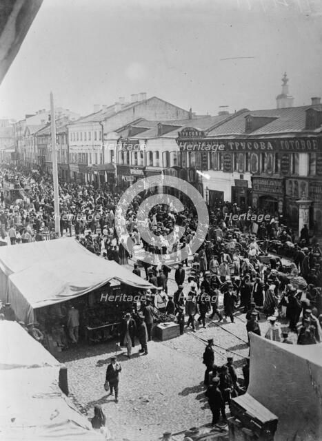 Jewish Market, Moscow, 1911. Creator: Bain News Service.
