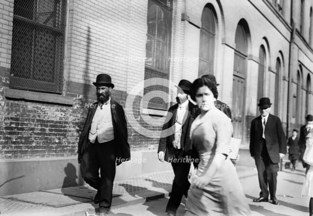 Jew[ish] New Year parade, N.Y., 1912. Creator: Bain News Service.
