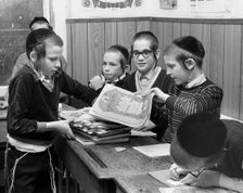 Jewish primary school children, December 1985. Creator: Sidney Harris