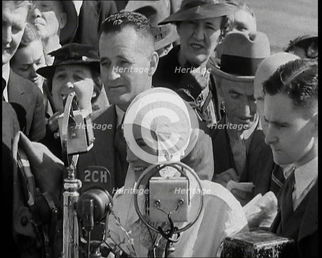 Jean Batten Giving a Speech, 1930s. Creator: British Pathe Ltd.