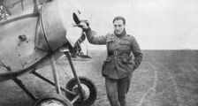 Jean Navarre, French pilot, 1916