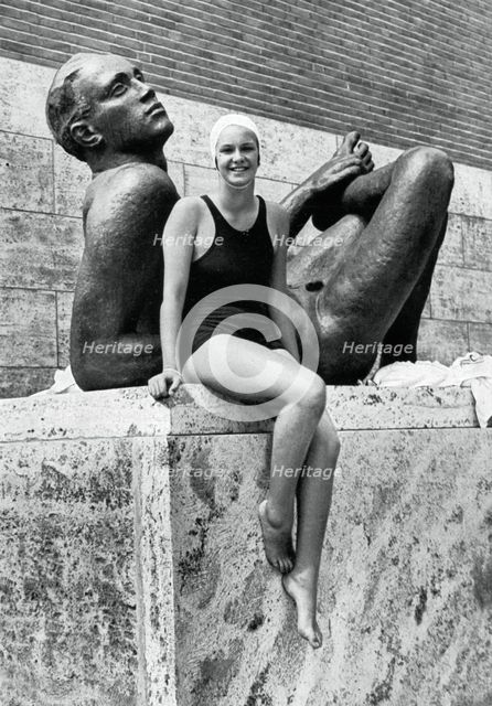 Jeanette Campbell, Argentine swimmer, Berlin Olympics, 1936. Artist: Unknown