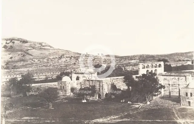 Jérusalem, Mosquée d'Omar, côté Est, Intérieur de l'enceinte, 2, 1854. Creator: Auguste Salzmann.