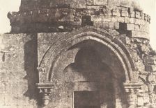 Jérusalem, Détails de la porte d'un Dôme sépulcral, 1854. Creator: Auguste Salzmann